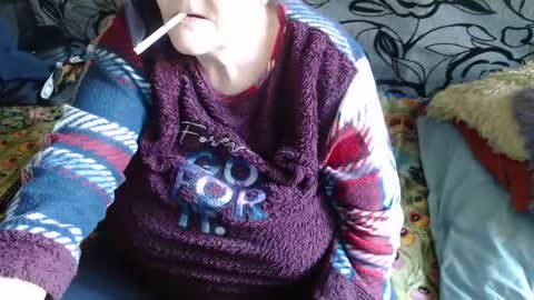 Snapshot of new_milf chatting on April 2026 02:42:01 PM Lilly online show from April 2026 02:42:01 PM