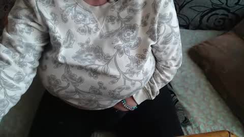Snapshot of new_milf chatting on April 2026 06:00:02 AM Lilly online show from April 2026 06:00:02 AM