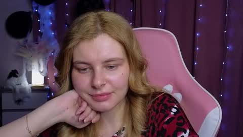 Snapshot of newdayo chatting on October 2025 06:53:02 PM newdayo online show from October 2025 06:53:02 PM