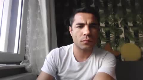 Snapshot of newworld0 chatting on March 2025 01:59:02 PM newworld0 online show from March 2025 01:59:02 PM