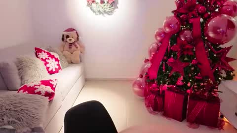   online show from November 2025 11:07:02 PM