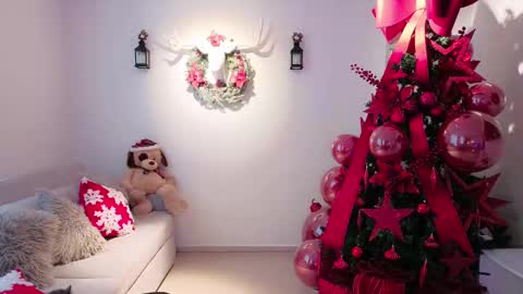   online show from December 2025 04:57:02 PM