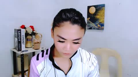 Snapshot of nhicolehollywood chatting on April 2026 02:51:02 AM hottie nicole online show from April 2026 02:51:02 AM