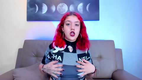 Estefani  online show from December 2024 06:05:01 PM