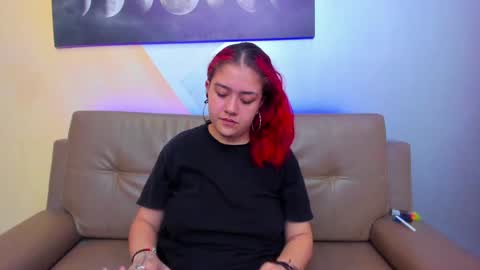 Estefani  online show from January 2025 02:58:01 PM