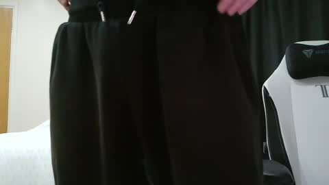 Snapshot of nice_dicknballs chatting on April 2026 05:11:01 PM nice_dicknballs online show from April 2026 05:11:01 PM