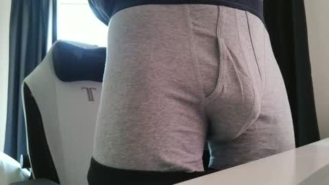 Snapshot of nice_dicknballs chatting on May 2026 06:49:02 PM nice_dicknballs online show from May 2026 06:49:02 PM