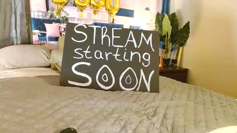 Snapshot of niceandsavvy chatting on October 2025 04:46:02 AM NICE AND SAVVY online show from October 2025 04:46:02 AM