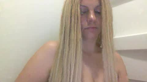 Snapshot of nicecolddrink2 chatting on February 2026 05:38:01 AM Amber online show from February 2026 05:38:01 AM