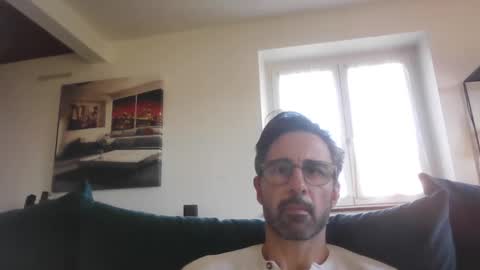 nicefrenchguy79 online show from November 2025 01:56:02 PM