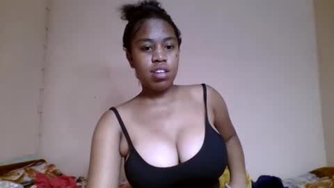 Snapshot of nicelly01 chatting on May 2026 07:41:02 PM nicelly01 online show from May 2026 07:41:02 PM