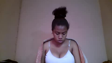 Snapshot of nicelly01 chatting on May 2026 05:04:02 AM nicelly01 online show from May 2026 05:04:02 AM