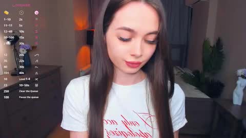 Snapshot of nichelledorris chatting on February 2026 07:39:02 PM Nicole online show from February 2026 07:39:02 PM