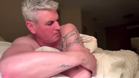 nick578320 online show from October 2025 02:03:02 PM