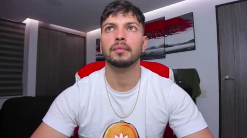 Snapshot of nick_klaus chatting on November 2025 12:32:01 AM Nick Klaus online show from November 2025 12:32:01 AM