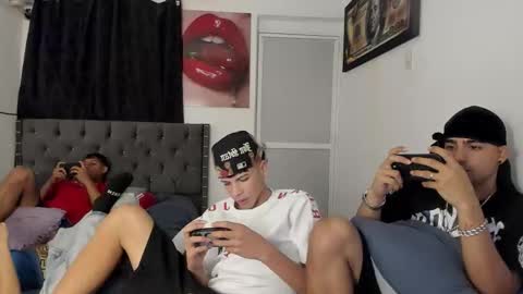 Snapshot of nick_master2 chatting on March 2026 05:44:01 AM nick_master2 online show from March 2026 05:44:01 AM