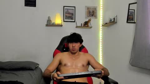 Snapshot of nick_nova chatting on February 2025 06:11:01 PM nick_nova online show from February 2025 06:11:01 PM