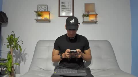 Snapshot of nick_nova chatting on November 2025 09:17:02 PM nick_nova online show from November 2025 09:17:02 PM