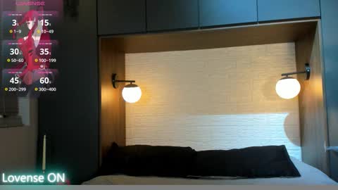 Nick  online show from November 2025 12:40:02 PM