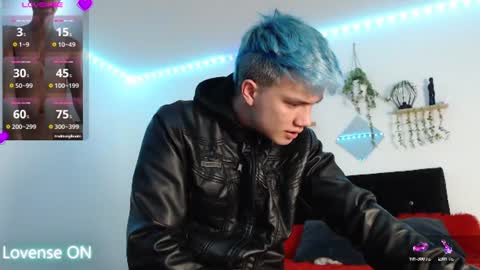 Snapshot of nick_torn chatting on June 2026 04:50:02 PM Nick online show from June 2026 04:50:02 PM