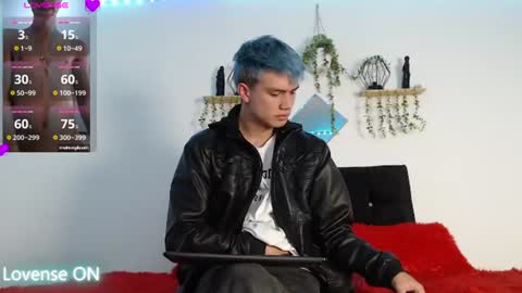 Snapshot of nick_torn chatting on June 2026 01:59:01 PM Nick online show from June 2026 01:59:01 PM