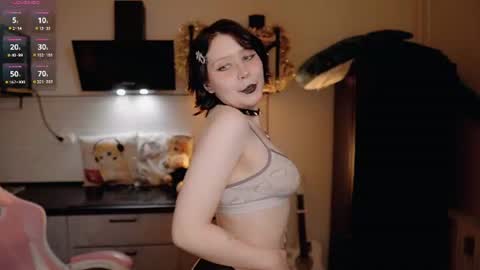 Snapshot of nickari_x chatting on June 2026 05:39:02 AM nickari_x online show from June 2026 05:39:02 AM