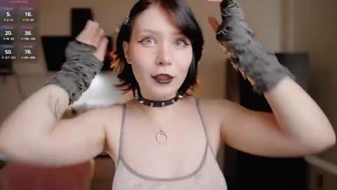 Snapshot of nickari_x chatting on July 2026 05:42:02 AM nickari_x online show from July 2026 05:42:02 AM