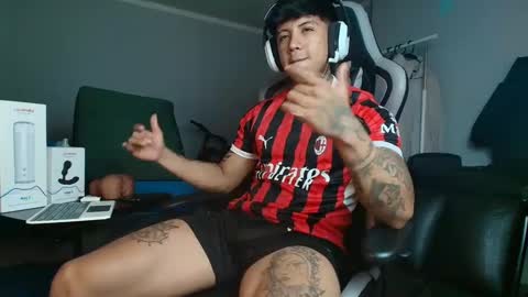 Nickhot0609 online show from September 2025 08:31:01 PM