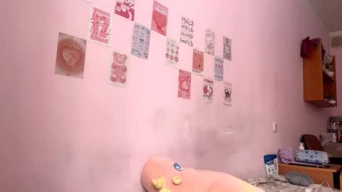 Snapshot of nickiekonek chatting on February 2026 06:10:01 AM Lola online show from February 2026 06:10:01 AM