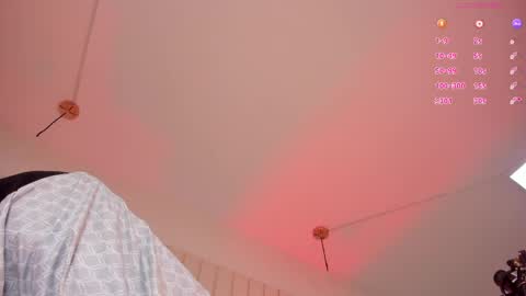 Snapshot of nickiwestt___ chatting on June 2026 07:36:01 PM nickiwestt___ online show from June 2026 07:36:01 PM
