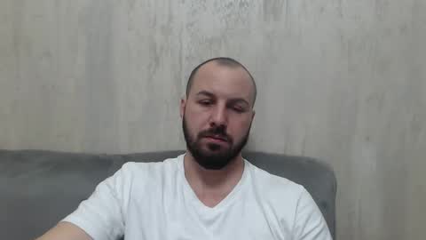 Julian online show from January 2025 10:26:01 PM