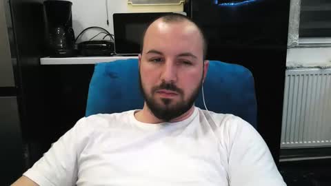 Julian online show from January 2026 11:25:01 PM