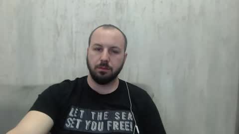 Julian online show from March 2026 11:22:02 PM