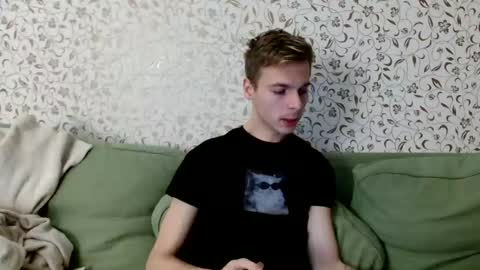 Snapshot of nicksuper8 chatting on December 2024 05:48:01 AM Nick online show from December 2024 05:48:01 AM