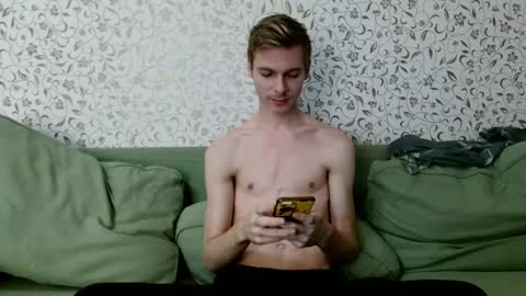 Snapshot of nicksuper8 chatting on December 2024 01:43:02 PM Nick online show from December 2024 01:43:02 PM