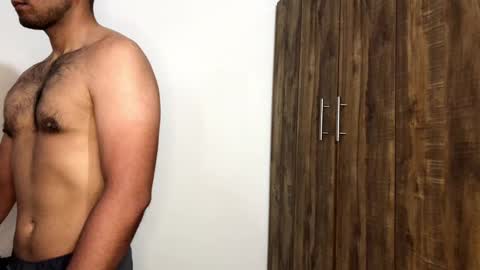 nicktristen_16 online show from October 2025 03:36:01 PM