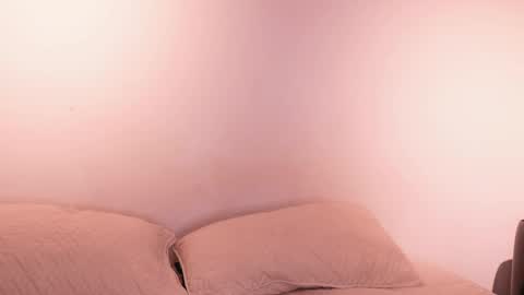 Snapshot of nicky_and_blake chatting on February 2025 11:16:01 PM nicky and blake online show from February 2025 11:16:01 PM