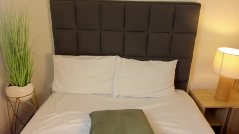 Nicky  online show from February 2025 02:28:01 AM