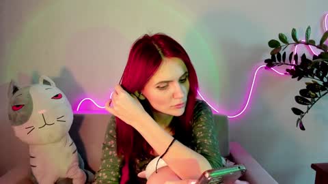 Snapshot of nicky_weekends chatting on December 2024 08:20:01 AM Nicky Weekends online show from December 2024 08:20:01 AM