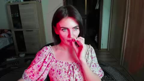 Snapshot of nicky_weekends chatting on March 2025 01:06:01 AM Nicky Weekends online show from March 2025 01:06:01 AM