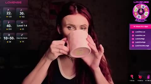 Nicky Weekends online show from December 2025 07:10:01 PM