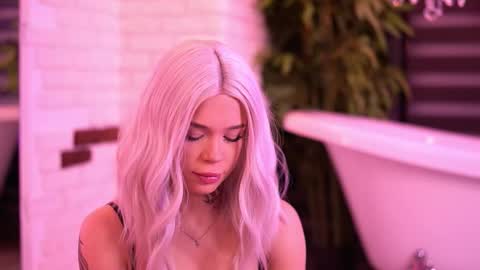 Nicky online show from March 2026 07:16:02 PM