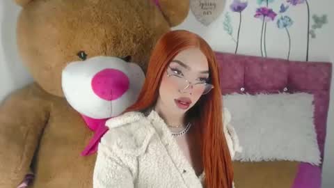 Nicky online show from February 2025 09:15:01 PM