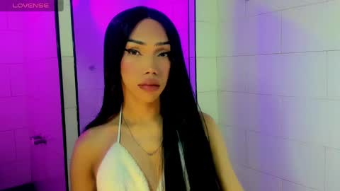 Nicky online show from September 2025 04:02:02 AM