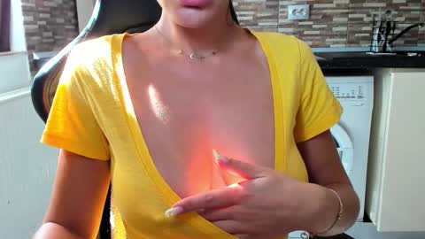 Nicky online show from September 2025 08:05:01 AM