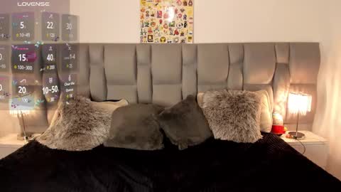 Nicky online show from March 2025 12:22:02 AM