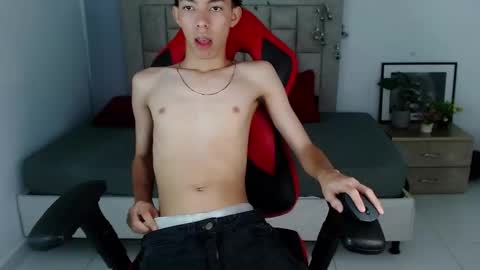 Snapshot of nico_fox723 chatting on January 2026 05:26:01 PM nico online show from January 2026 05:26:01 PM