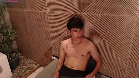 Nico  online show from January 2026 07:28:02 PM