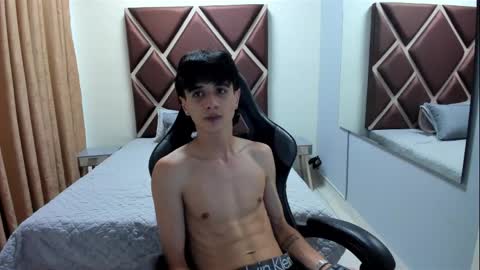 Snapshot of nico_split chatting on May 2026 07:52:02 PM Nico online show from May 2026 07:52:02 PM