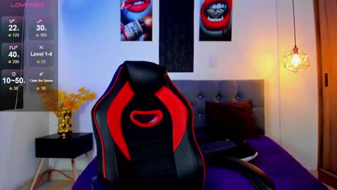 nicolas_james_sc online show from October 2025 02:06:02 PM